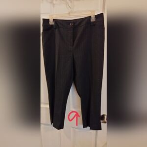 Reitmans Black Pinstripe Women's Shorts